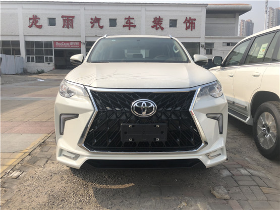 2019款丰田穿越者2700分期买车送礼包