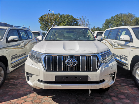 2019款丰田霸道4000触底港口车销售促销