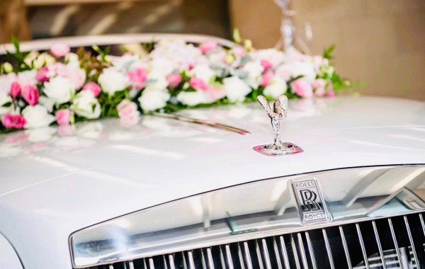 劳斯莱斯魅影V12动静皆宜 现车特惠促销