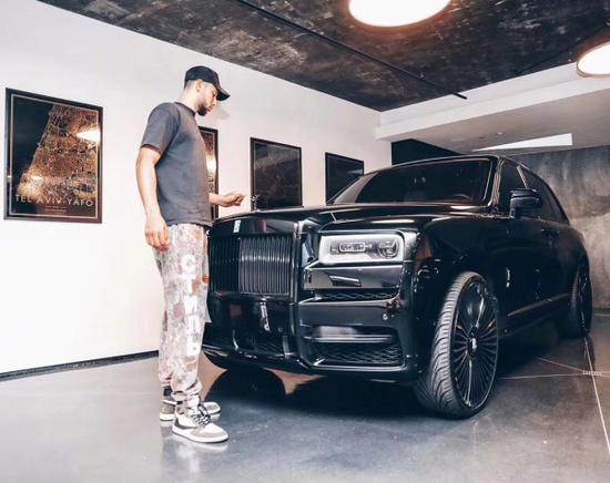 劳斯莱斯库里南SUV 津港现车五月特卖惠