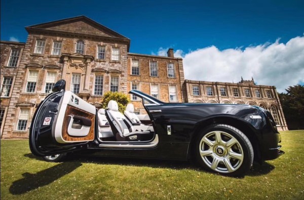 20款劳斯莱斯曜影最新报价 敞篷的骚动