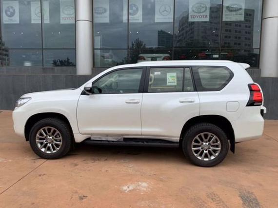 2019款丰田霸道4000 越野人生必有普拉多