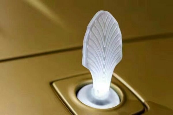 18款劳斯莱斯魅影 设计精致奢华促销