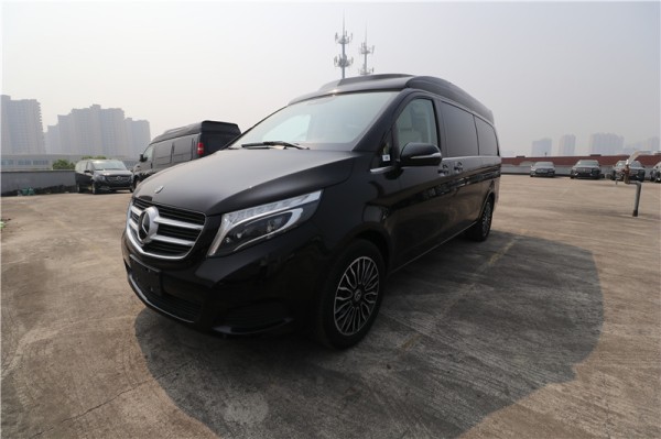 七座高顶奔驰商务车V260新款报价