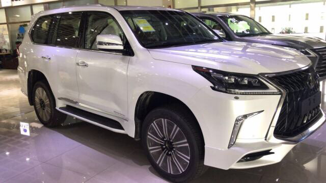 19款雷克萨斯LX570豪华SUV特卖月底活动