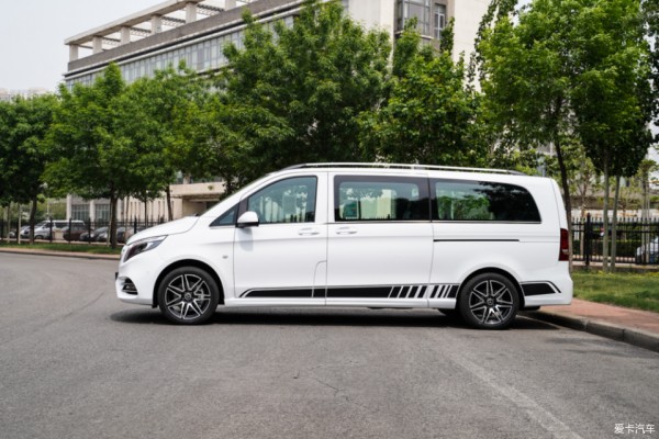 19款奔驰V260迈巴赫版商务改装价格行情