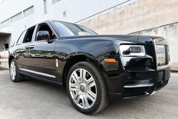 2019款劳斯莱斯库里南九月销售优惠促销