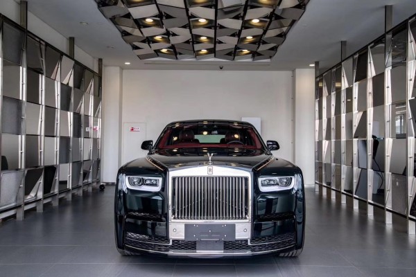 2019款劳斯莱斯幻影加长版全新报价行情