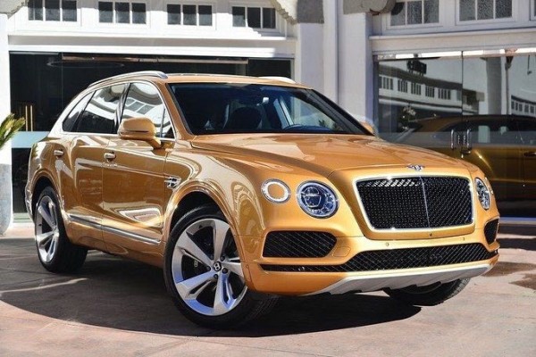 宾利添越外观内饰设计不仅有范有型