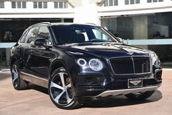 2019款宾利添越现车价格不到260万速提