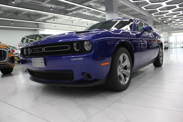 19款道奇挑战者 港口现车颜色齐全可分期