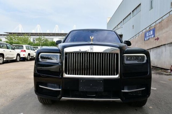 2019款劳斯莱斯库里南豪华SUV特卖促销