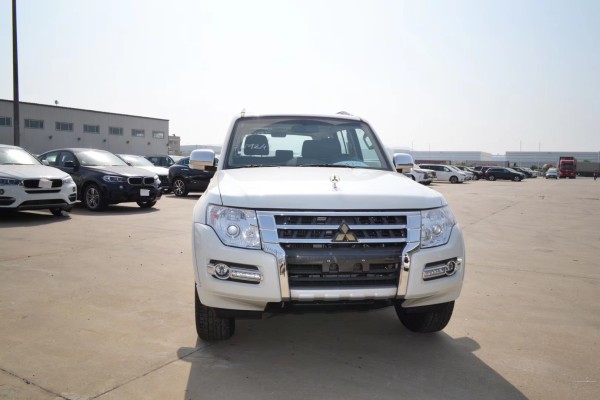 2019款三菱帕杰罗V97经典越野优惠促销价