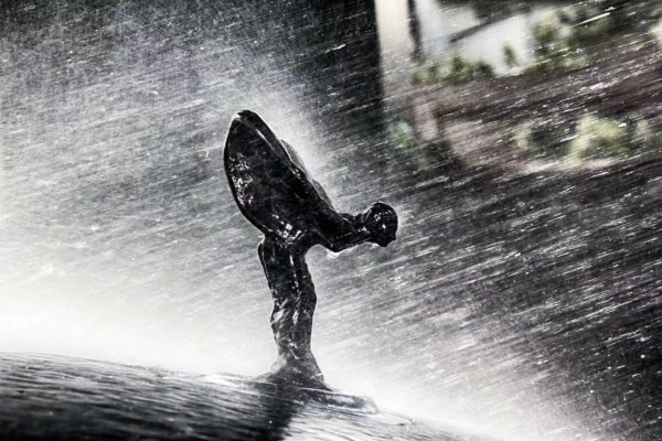 劳斯莱斯幻影第一台 个性定制带流星灯