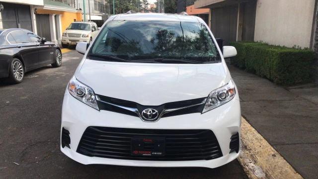 2019款丰田塞纳商务车 现车全系3.5L报价