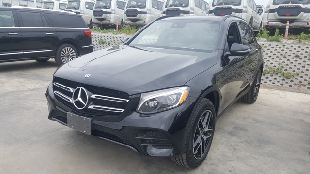 19款奔驰GLC300豪华包加版现车全国优惠