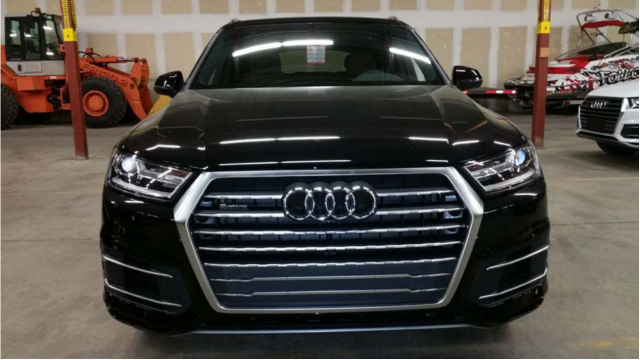 奥迪Q7天津港最新报价仅售4X万全国按揭