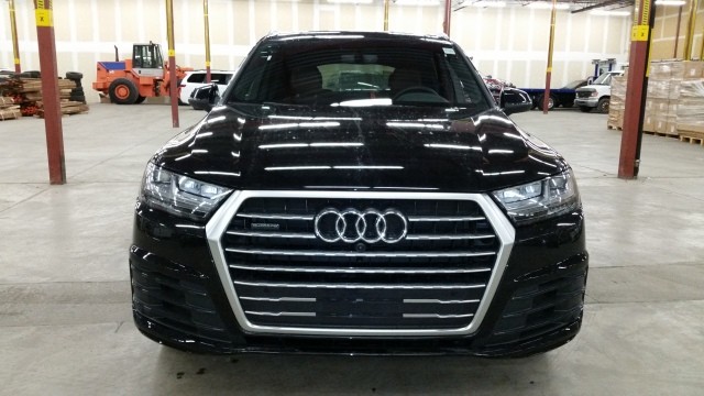 19款奥迪Q7 现车时尚感十足 动力雄厚