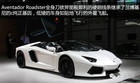 此前,被称为“中国第一狗仔”的卓伟曾晒出一组跟拍照片,指出李易峰高速驾驶没开车灯,表明李易峰违反了交通规则。