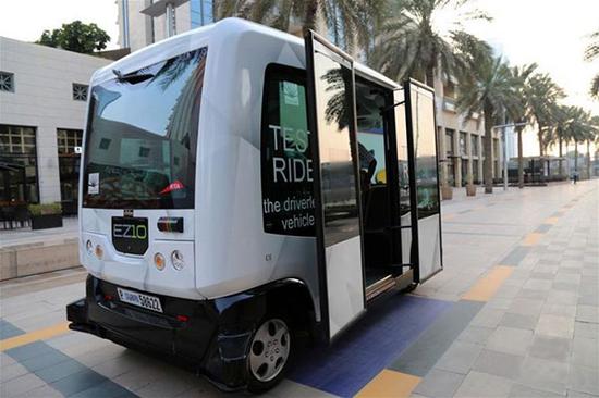 迪拜开始在市中心试运营无人驾驶客车