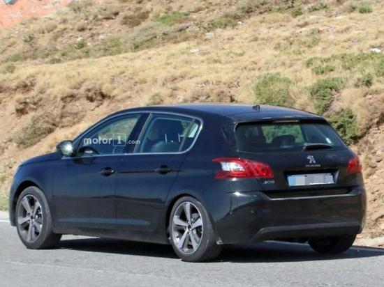 或巴黎车展发布 标致新款308谍照曝光