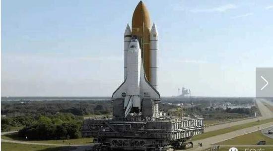 这车重2700吨 30个工程师才能开走