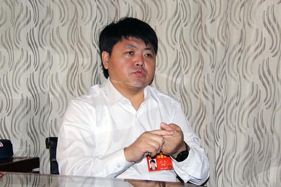 全国政协委员、中国聋人协会副主席、吉林省聋人协会主席 于兵