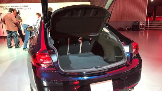 “全新君威Sportback”