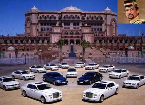 他拥有的劳斯莱斯可以绕地球四个圈