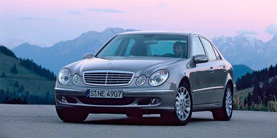 汽车尾标的含义