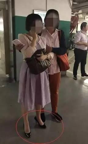 吓尿了!坐屋里都能出车祸!