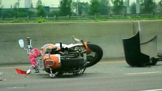 点击图片翻到下一页>>
男子醉驾摩托身亡 这是用生命在驾车令人蓝瘦香菇(图)