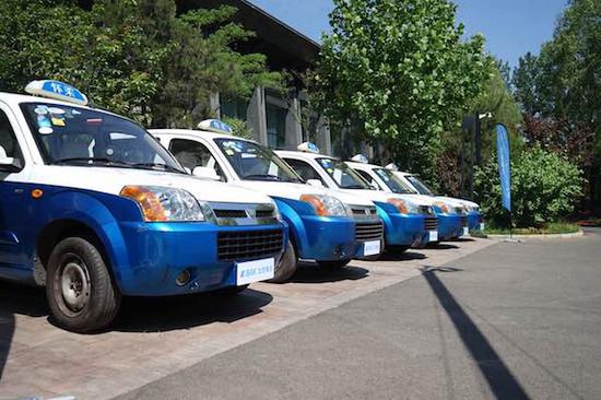 北京电动出租车
目前在北京市怀柔区运营的北汽福田迷迪电动出租车