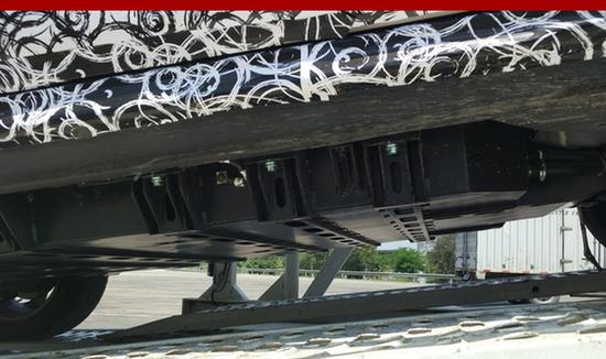 东风本田XR-V混动版谍照 配按键式换挡