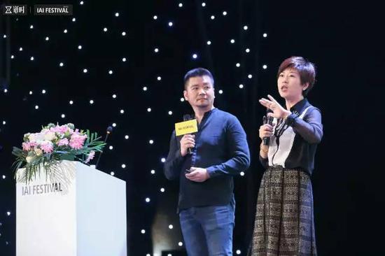 杰尔广告副总裁丁晓宁与杰尔广告大中华区首席创意官龙杰琦