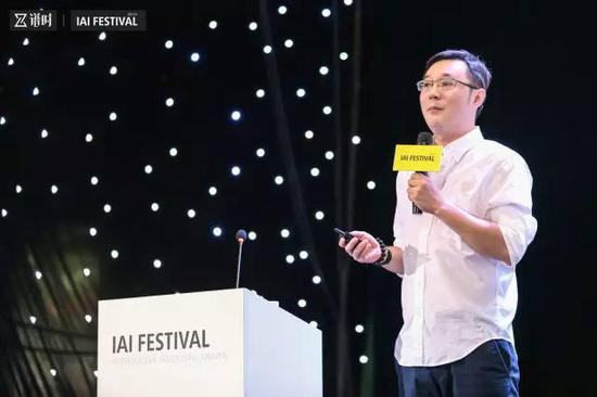 LZ__3456_拷贝_b.jpg 新浪营销策略与商业化总经理吴默