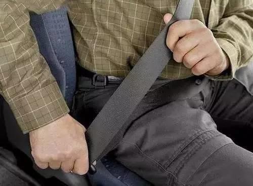 跑高速老司机 总结了价值千金的6条肺腑之言