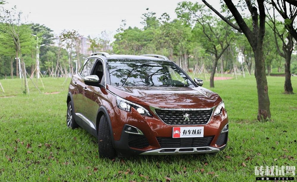 18.58万起,这台全新SUV的内饰设计,50万内没对手!