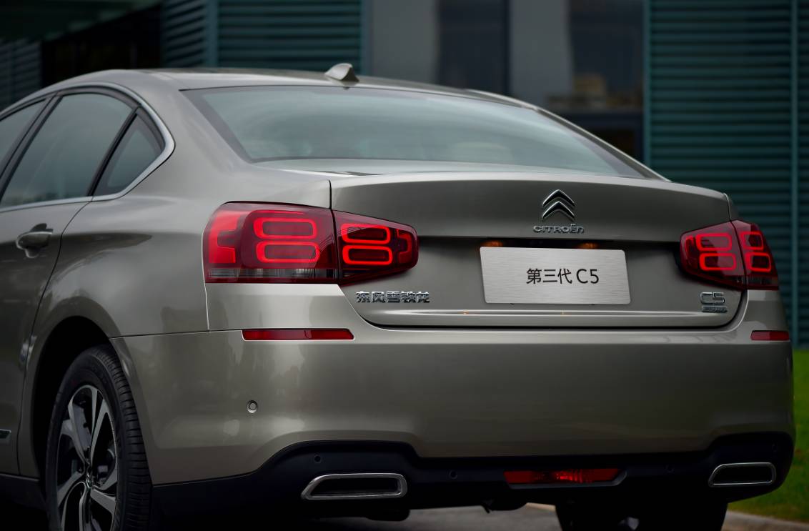 驾乘舒适性越级,这款车就是最高性价比的家轿?