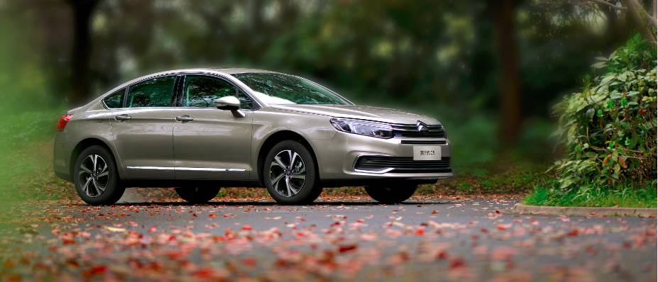 没毛病!这就是辆开着舒服坐着也舒服中级车