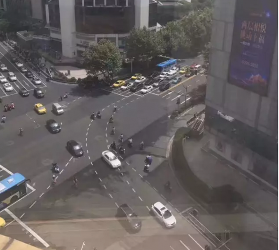 正在上传...
