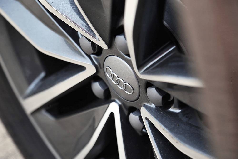 7秒破百的德系SUV,连女司机都说好开,难怪一直这么火!