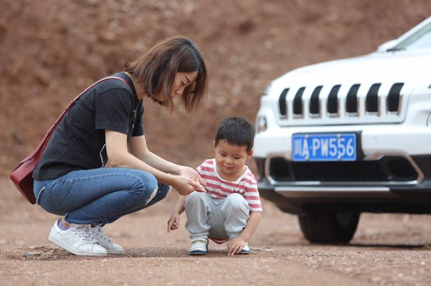 找寻完美的临界点 带自由光去看大熊猫