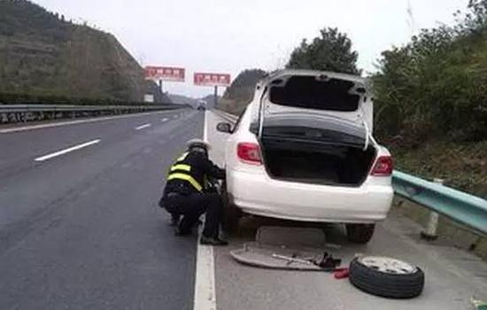 交警说:掌握这5个高速跟车技巧,可减少80%的车祸!