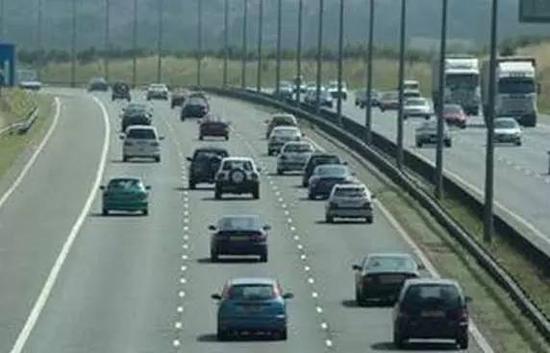 交警说:掌握这5个高速跟车技巧,可减少80%的车祸!
