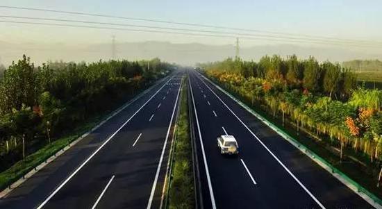 高速和跑省道究竟哪个省钱?阳阳和你算笔帐