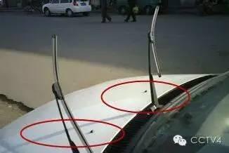 夏天停车,要把雨刷立起来!很多人还不知道!