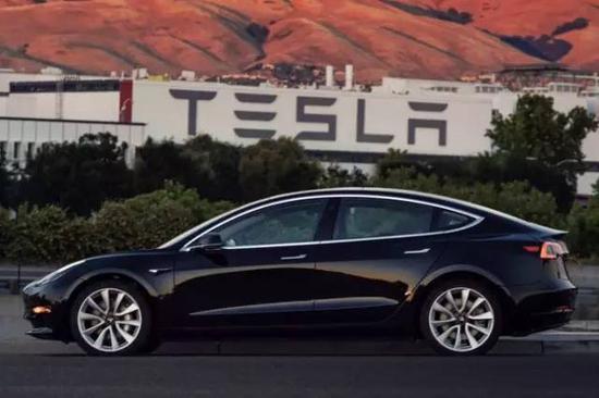 Elon Musk：10年内，美国超一半的新车将是电动车