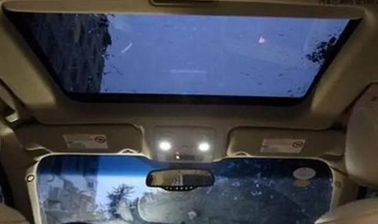 买车时多花1万块加个天窗,很多人是为了好看!竟不知应该这样用!!