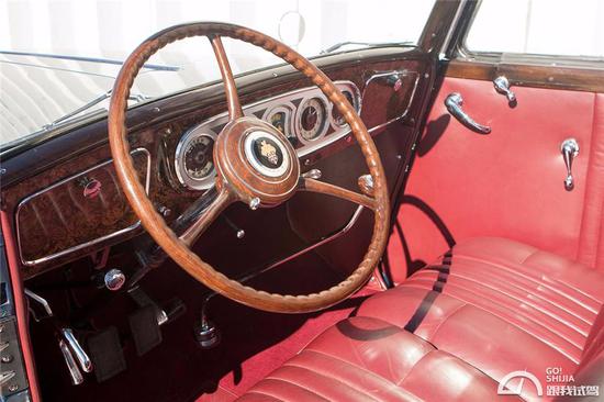 1935 PACKARD 1207 V12 CONVERTIBLE COUPE